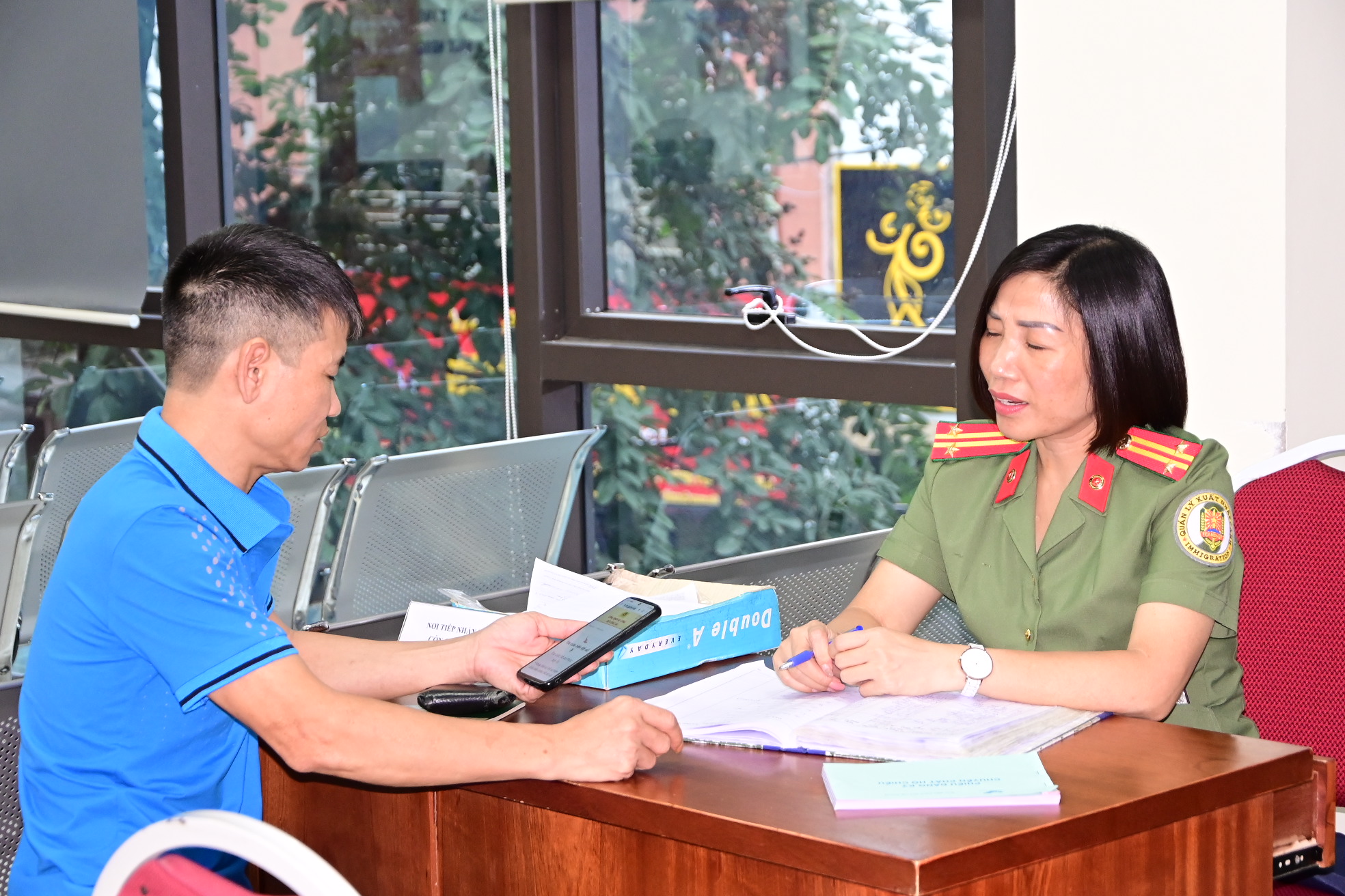 Quy định mới về thu phí lĩnh vực xuất cảnh, nhập cảnh, quá cảnh, cư trú tại Việt Nam